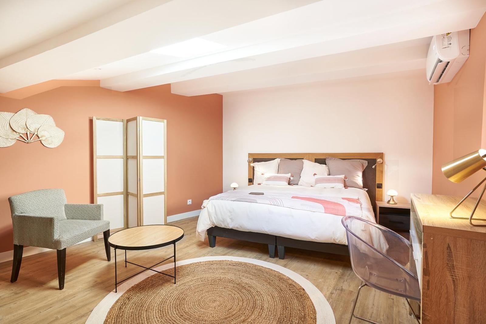 Paul Riquet 1609 Center Residences *