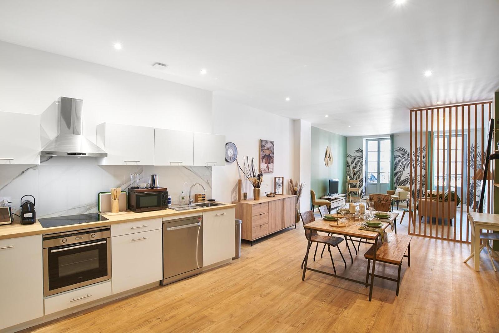 Paul Riquet 1609 Center Residences *